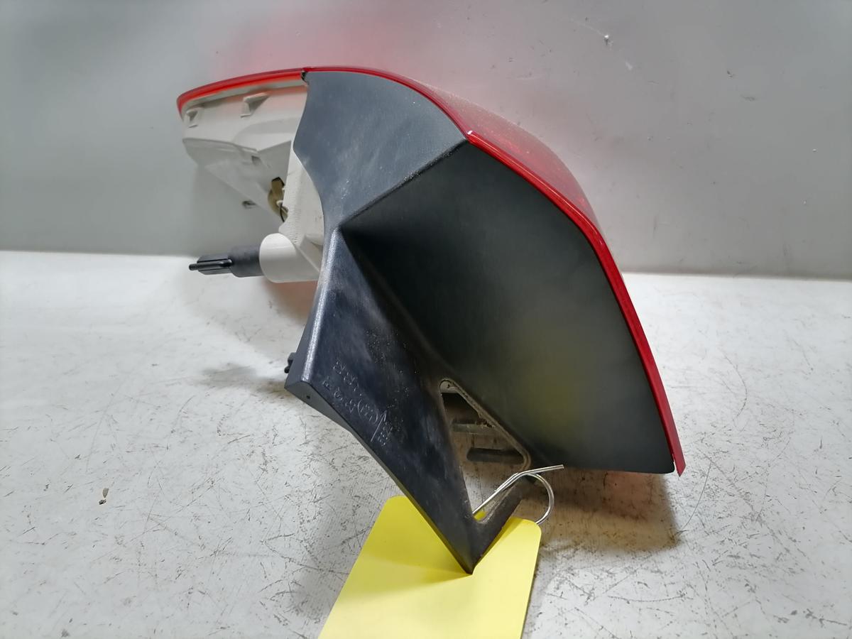Opel Astra J original R&uuml;cklicht R&uuml;ckleuchte Schlussleuchte rechts Kombi Bj.2012